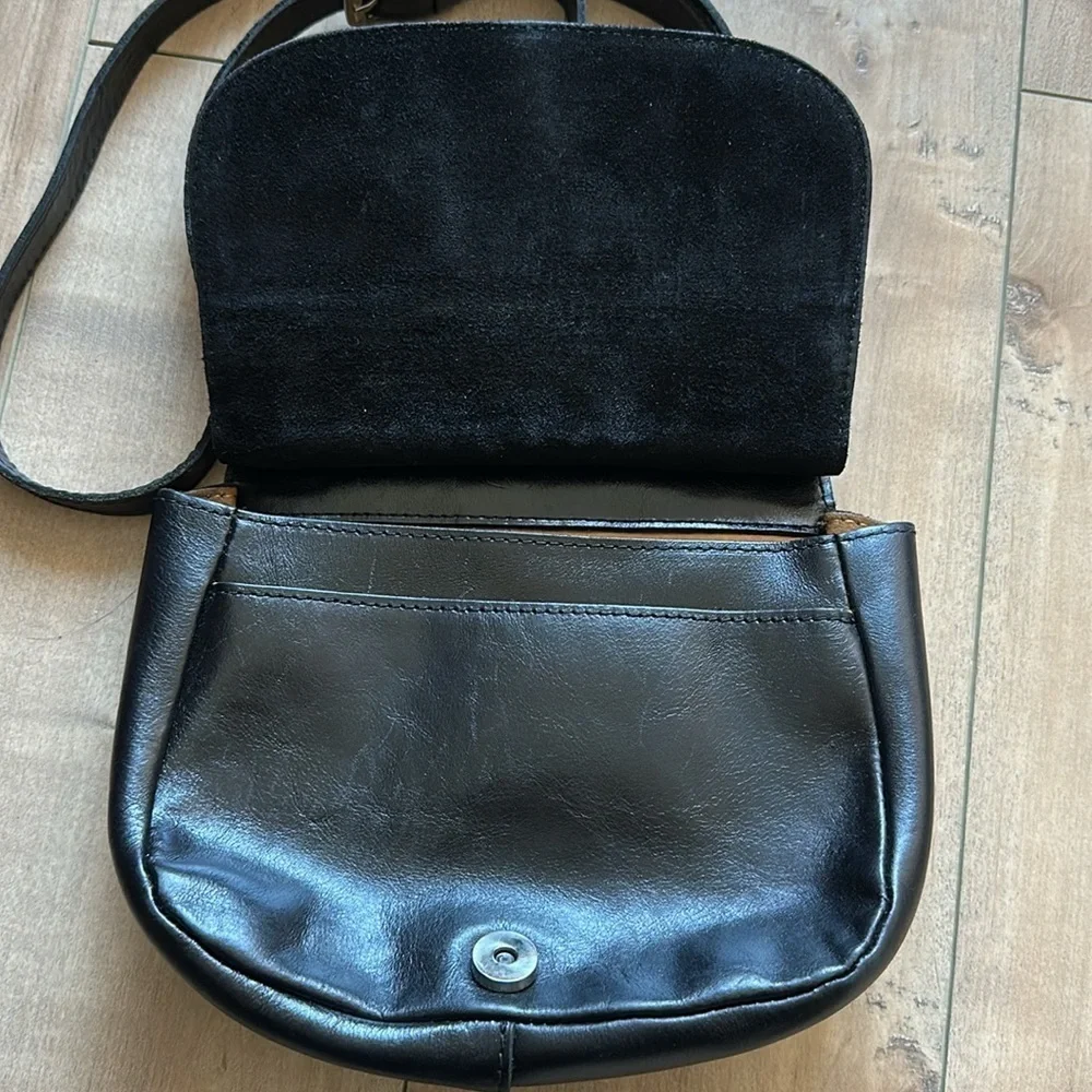 Patricia Nash Leather Heritage London Saddle Crossbody Bag Black